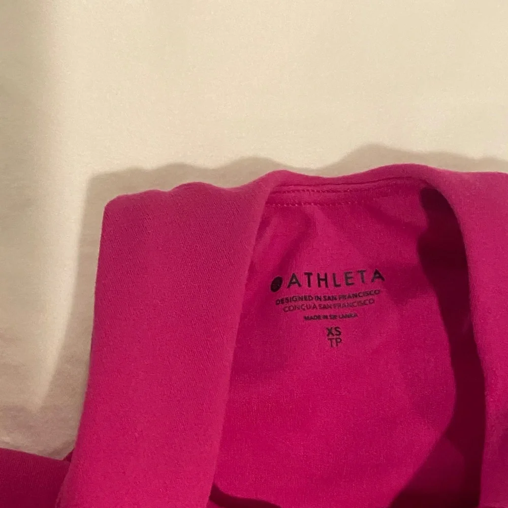 Athleta Raspberry tank top  XS - Picture 3 of 3